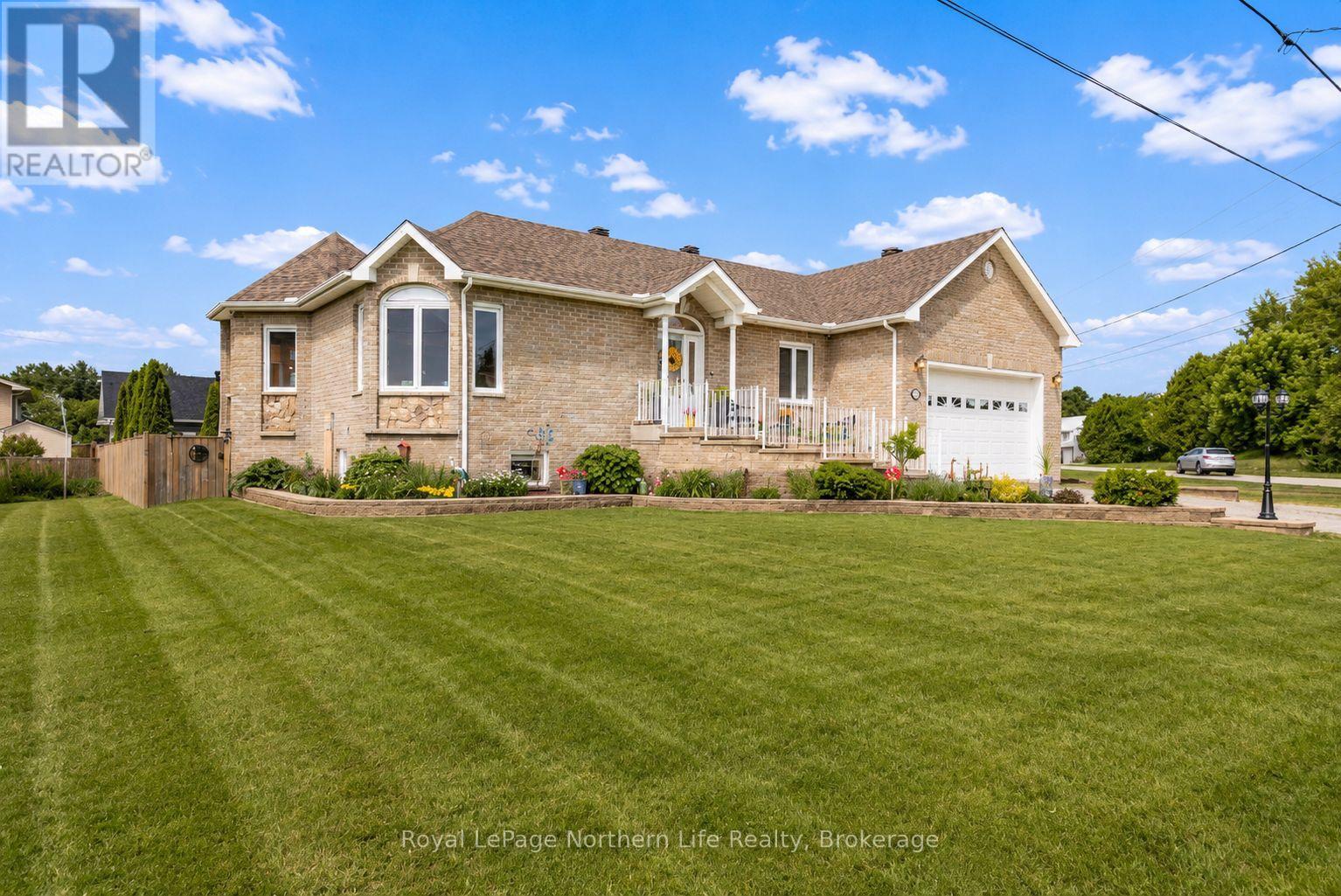 29 TAMERACK AVENUE - 2