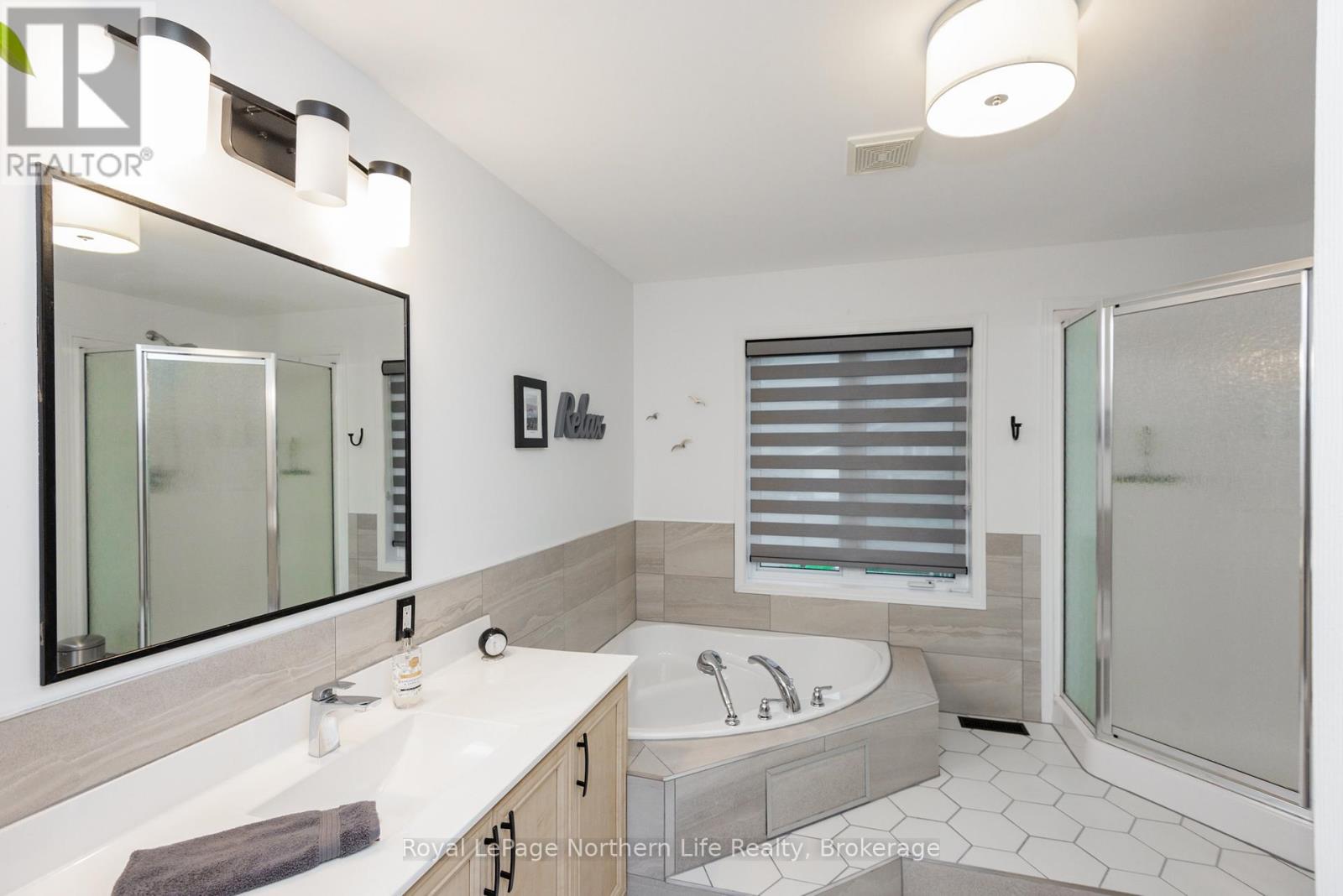 29 TAMERACK AVENUE - Image 25