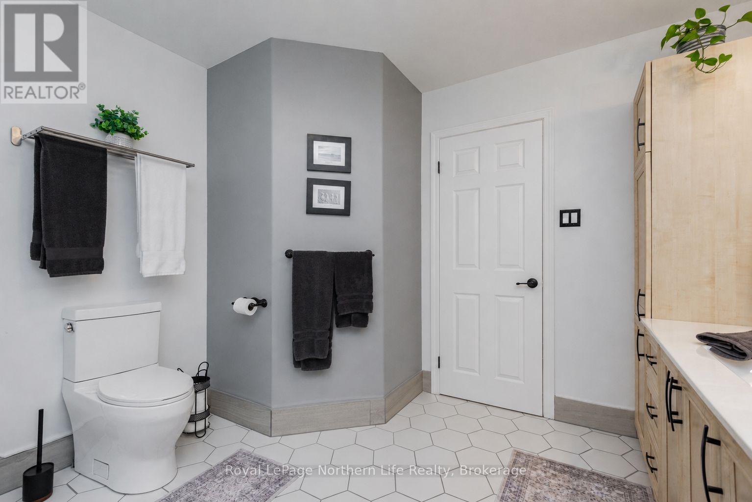 29 TAMERACK AVENUE - Image 27