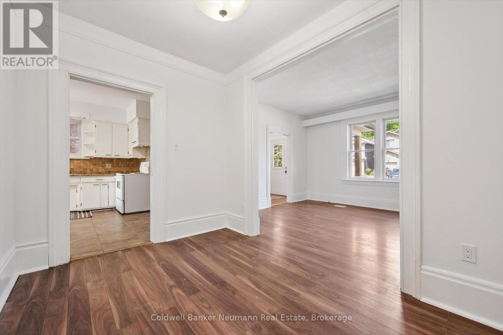 179 ELIZABETH STREET - 15