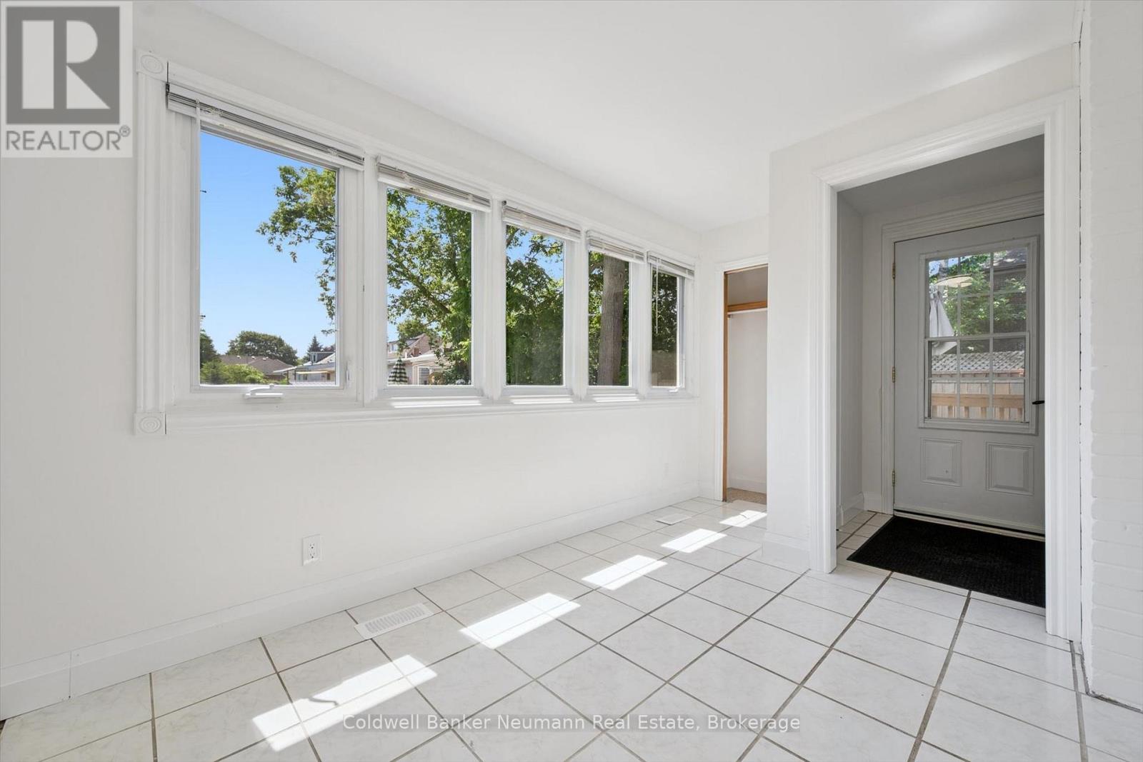 179 ELIZABETH STREET - 22