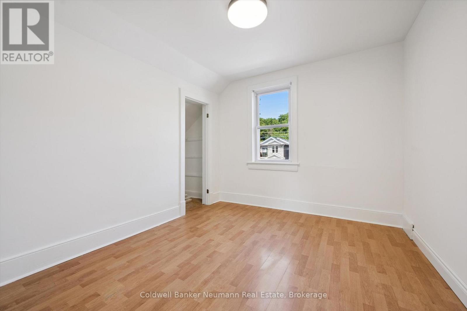 179 ELIZABETH STREET - 25