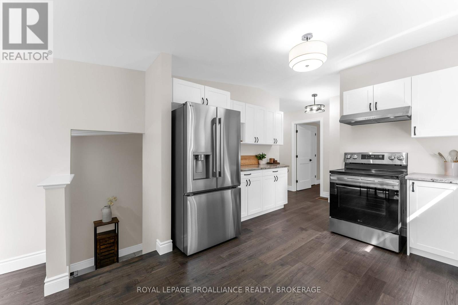 104 MAIN STREET - 10
