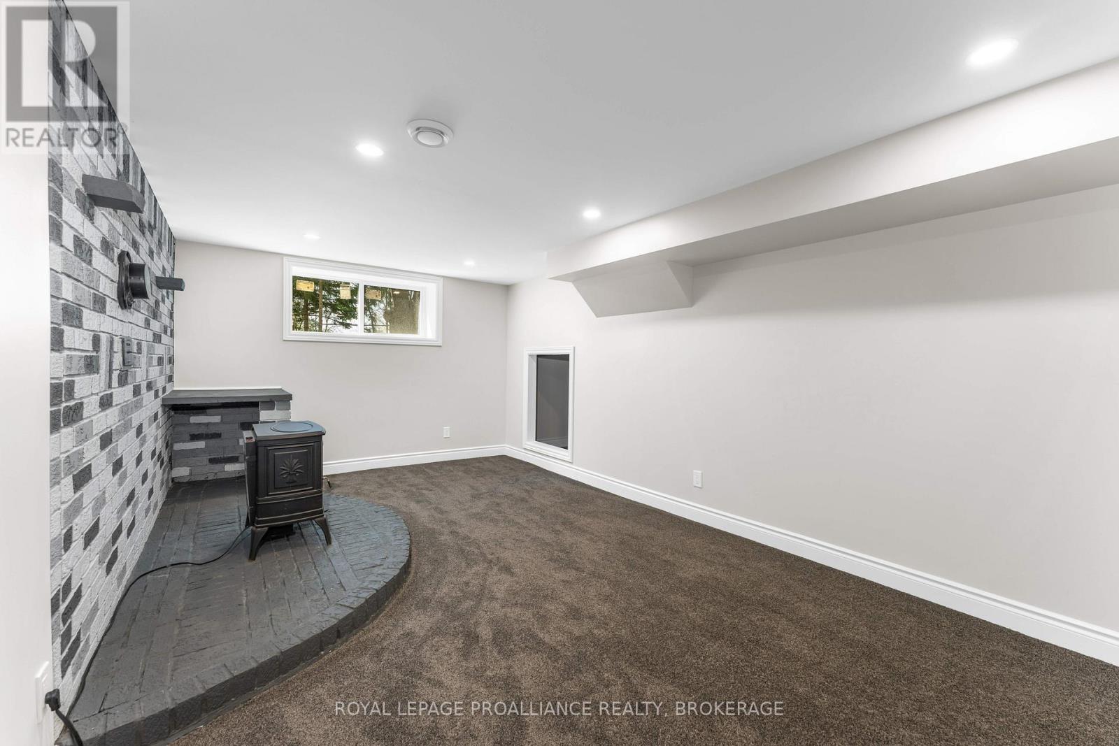104 MAIN STREET - 34