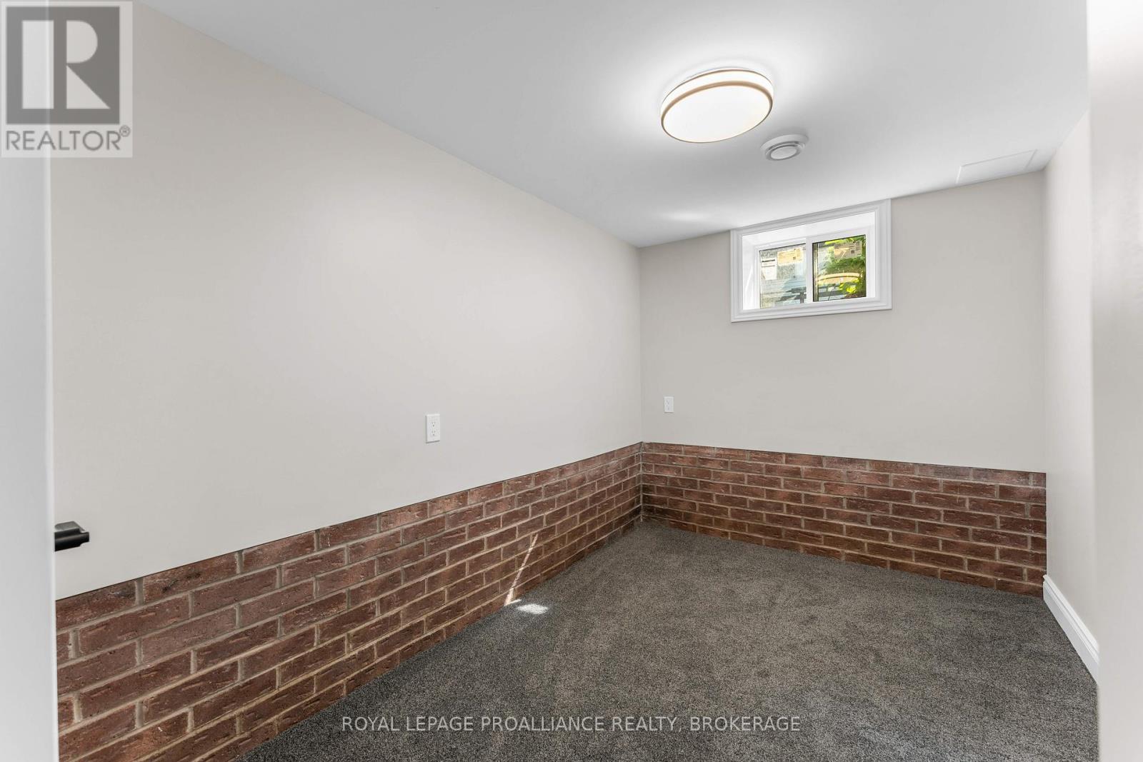 104 MAIN STREET - 36