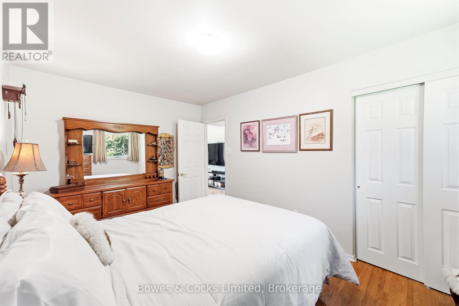 316 LEON AVENUE - 13