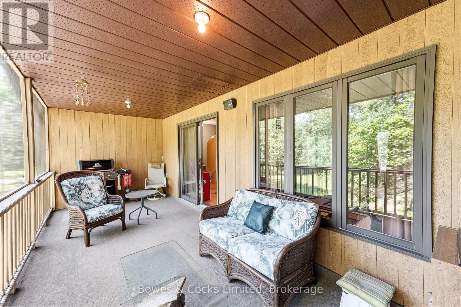 316 LEON AVENUE - 23