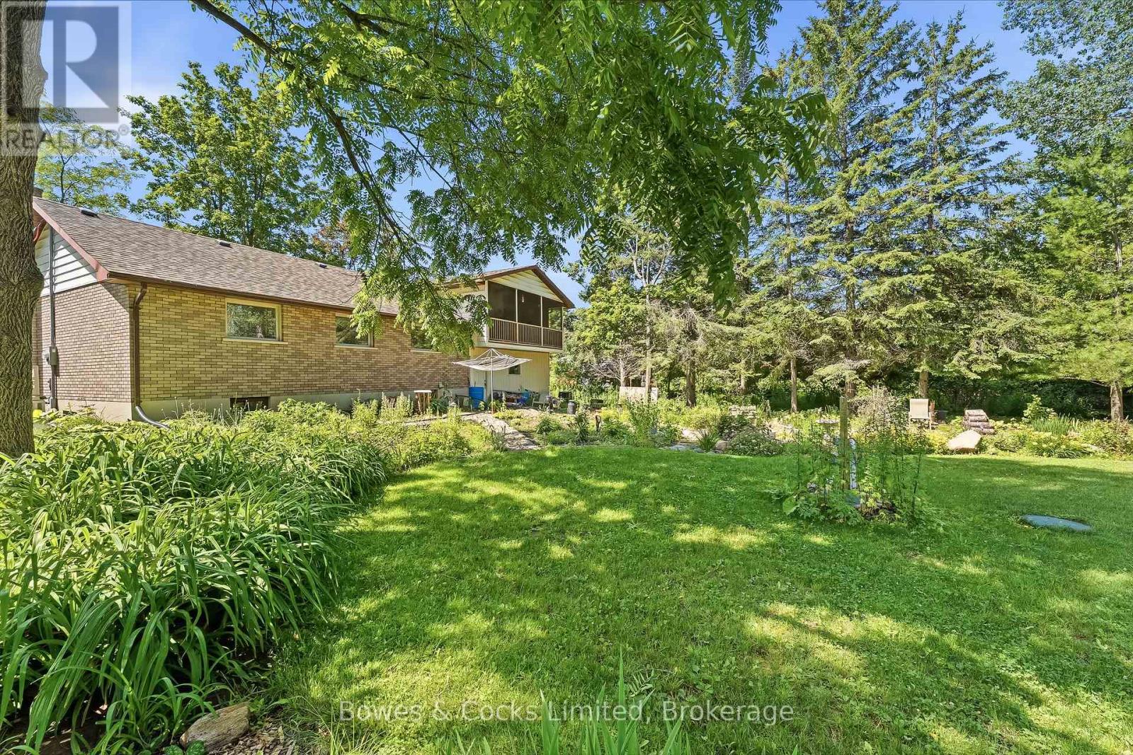 316 LEON AVENUE - 32