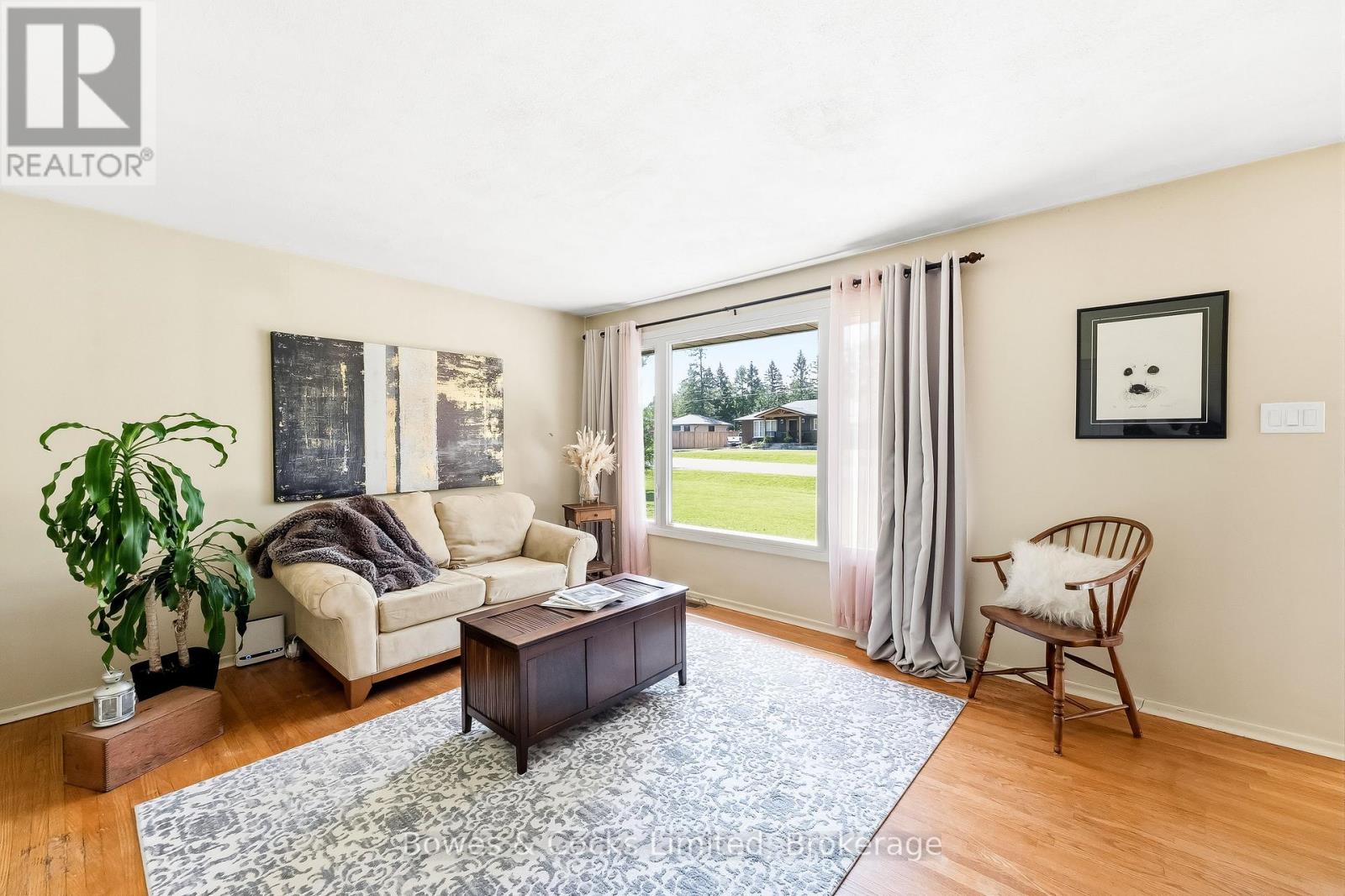 316 LEON AVENUE - 6