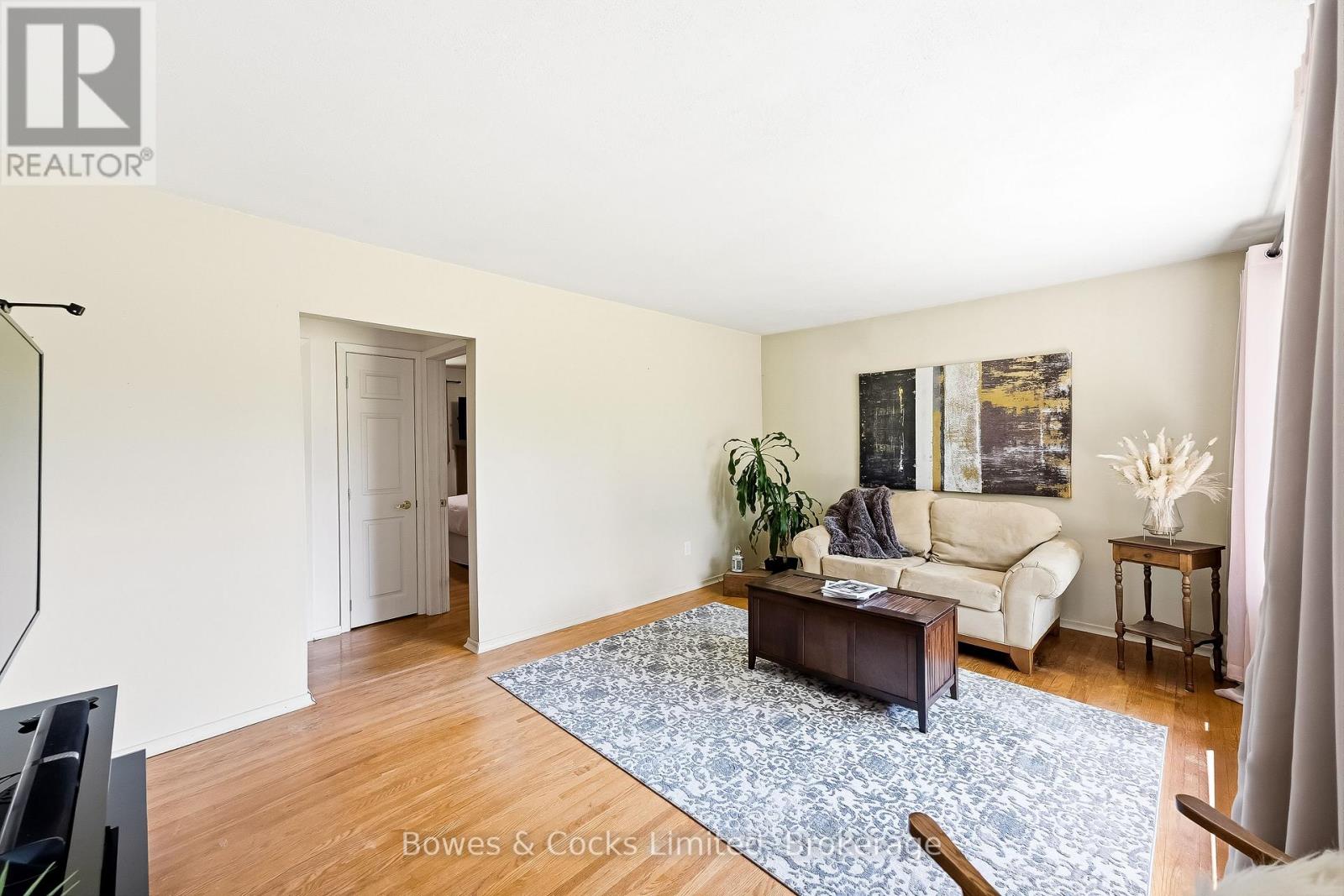 316 LEON AVENUE - 7
