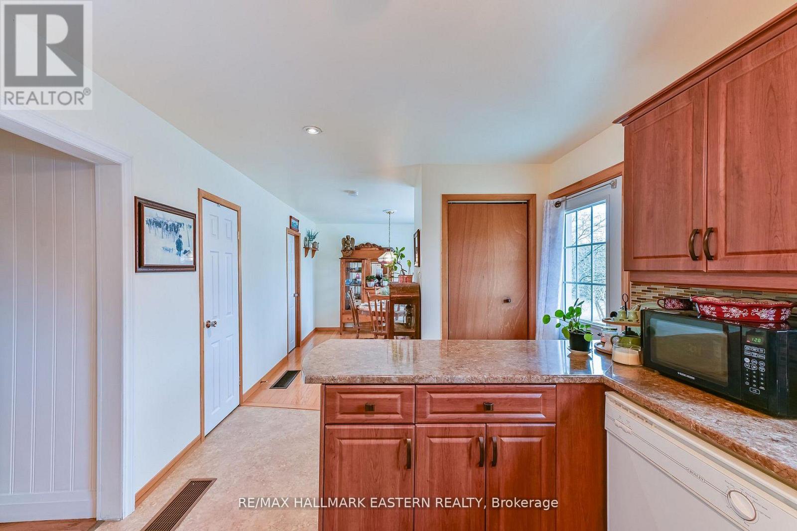 2839 PETER STREET - 12
