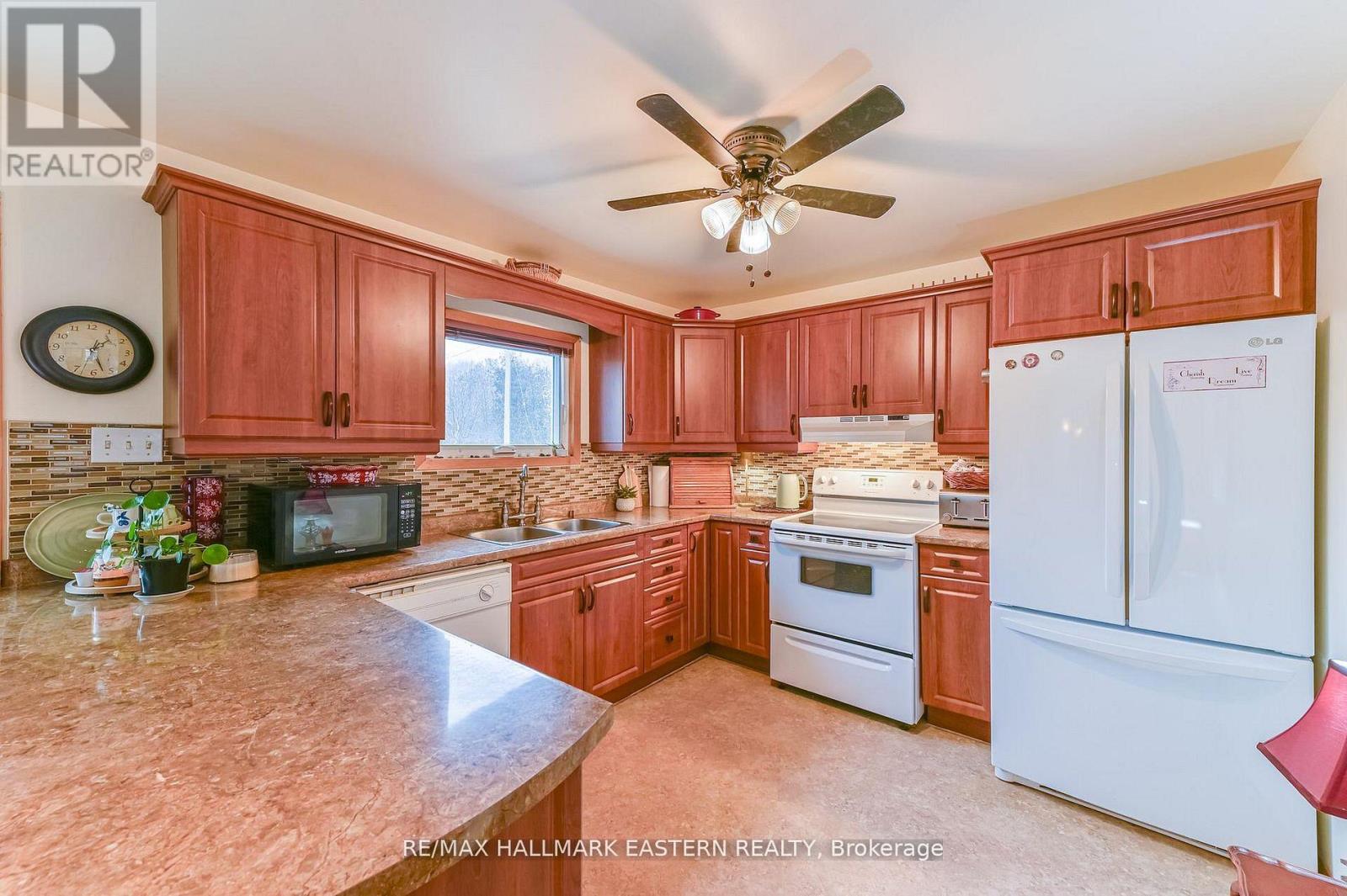 2839 PETER STREET - 13