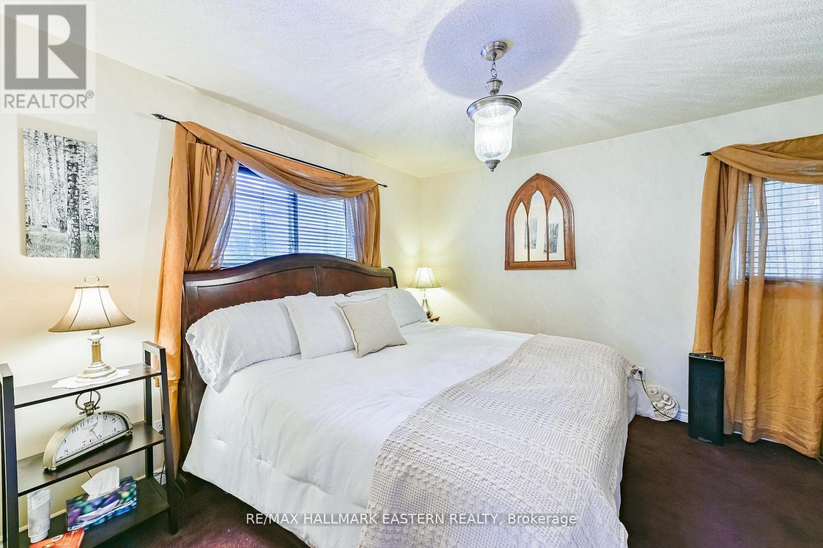 2839 PETER STREET - 19