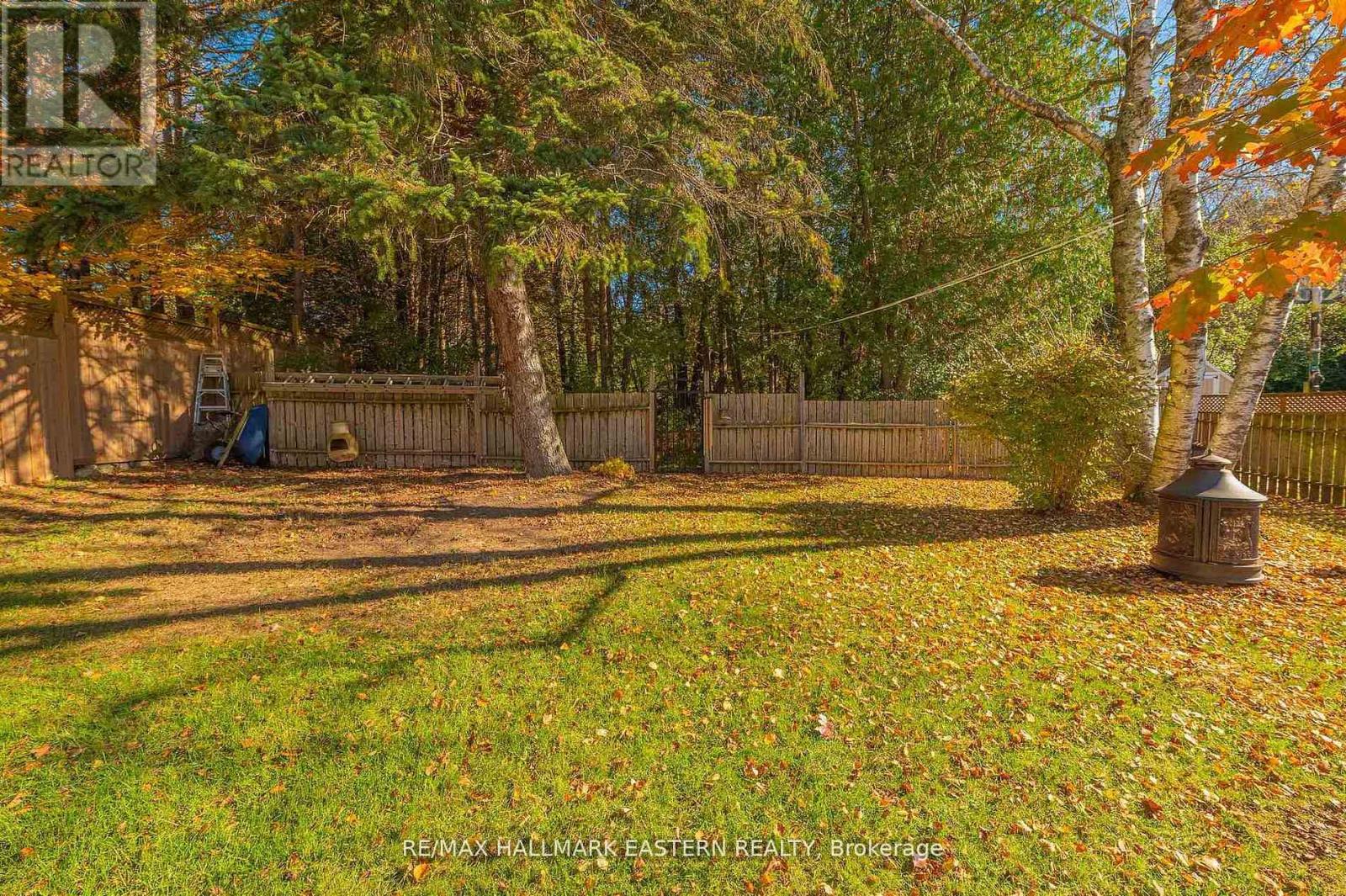 2839 PETER STREET - 7