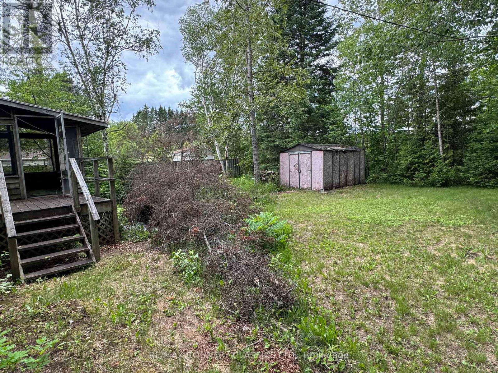 98 SPRUCEDALE STREET - 30