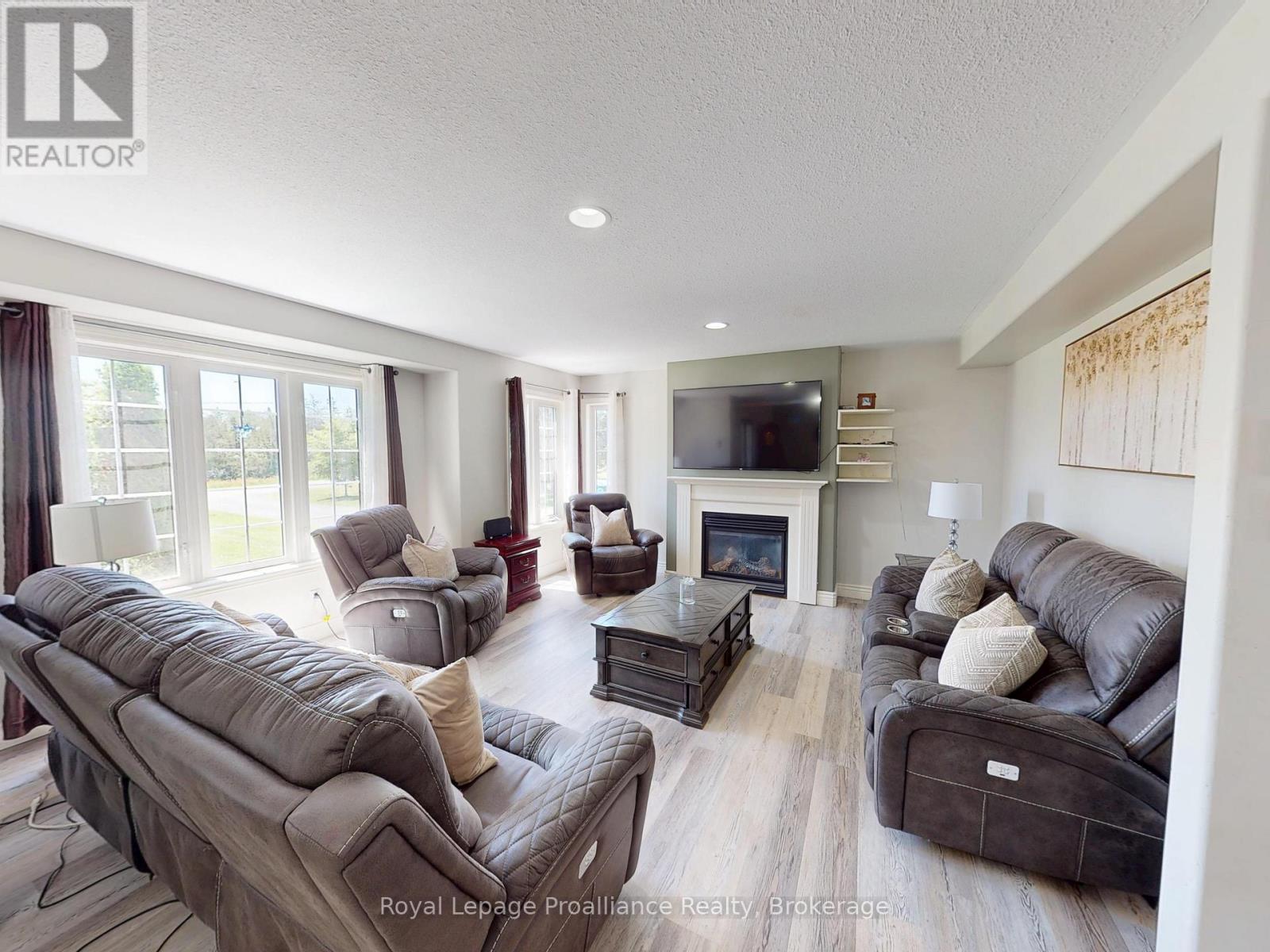 75 MILLIGAN DRIVE - 4