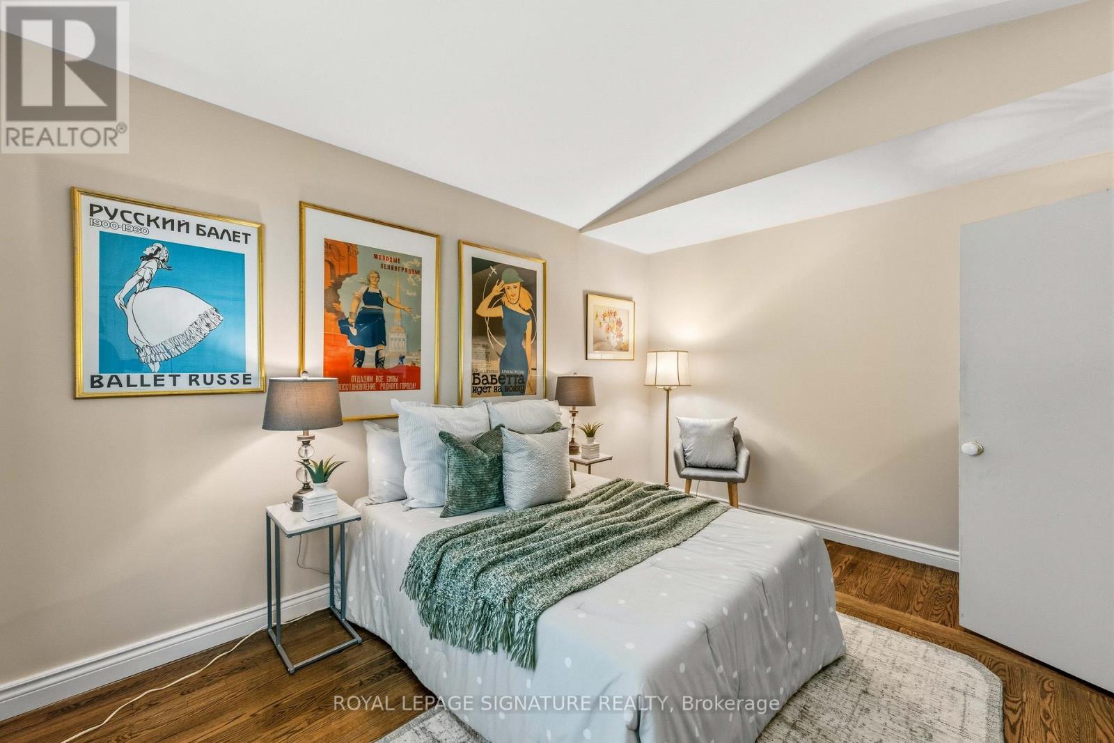 29 FARMCOTE ROAD - 21
