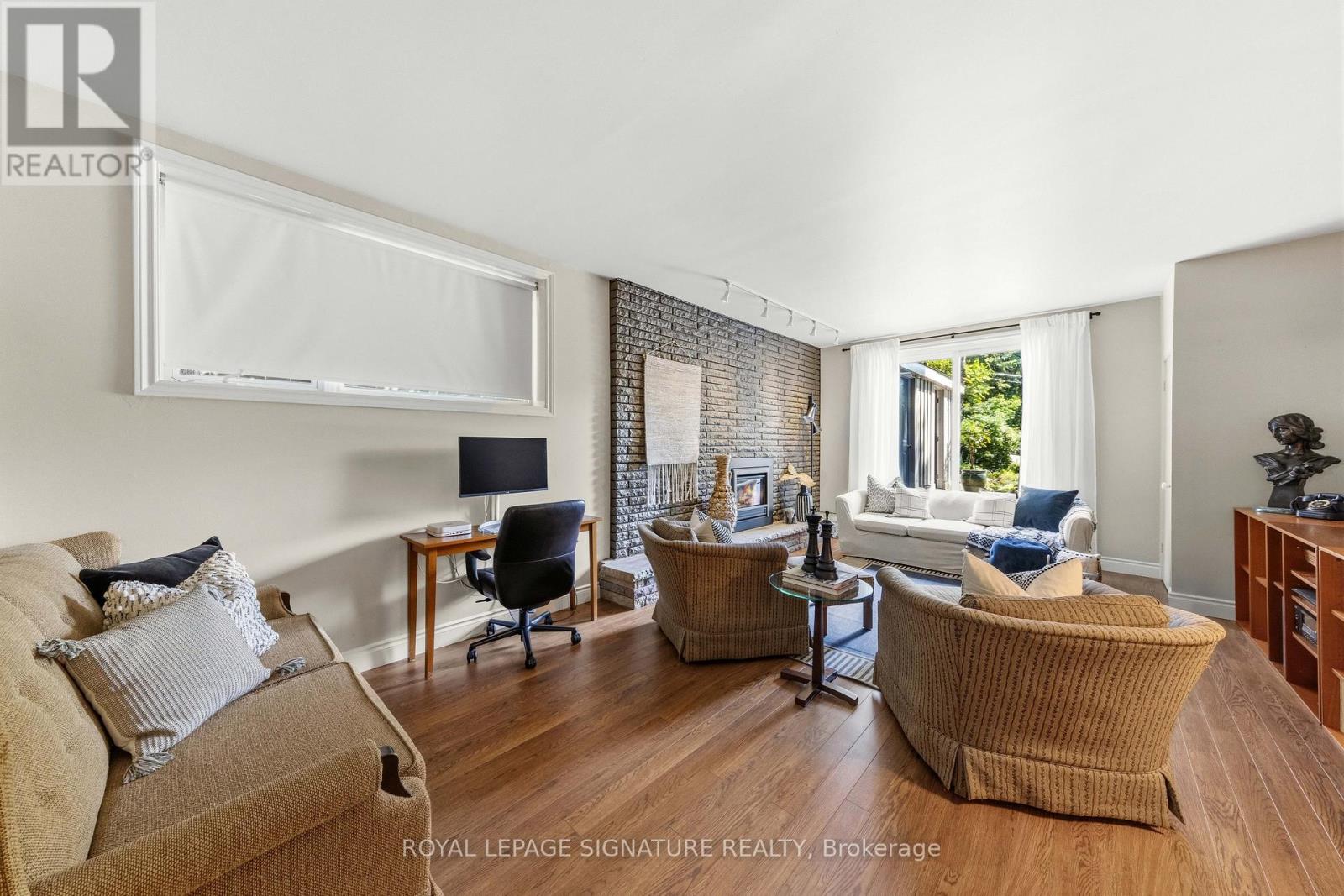 29 FARMCOTE ROAD - 24