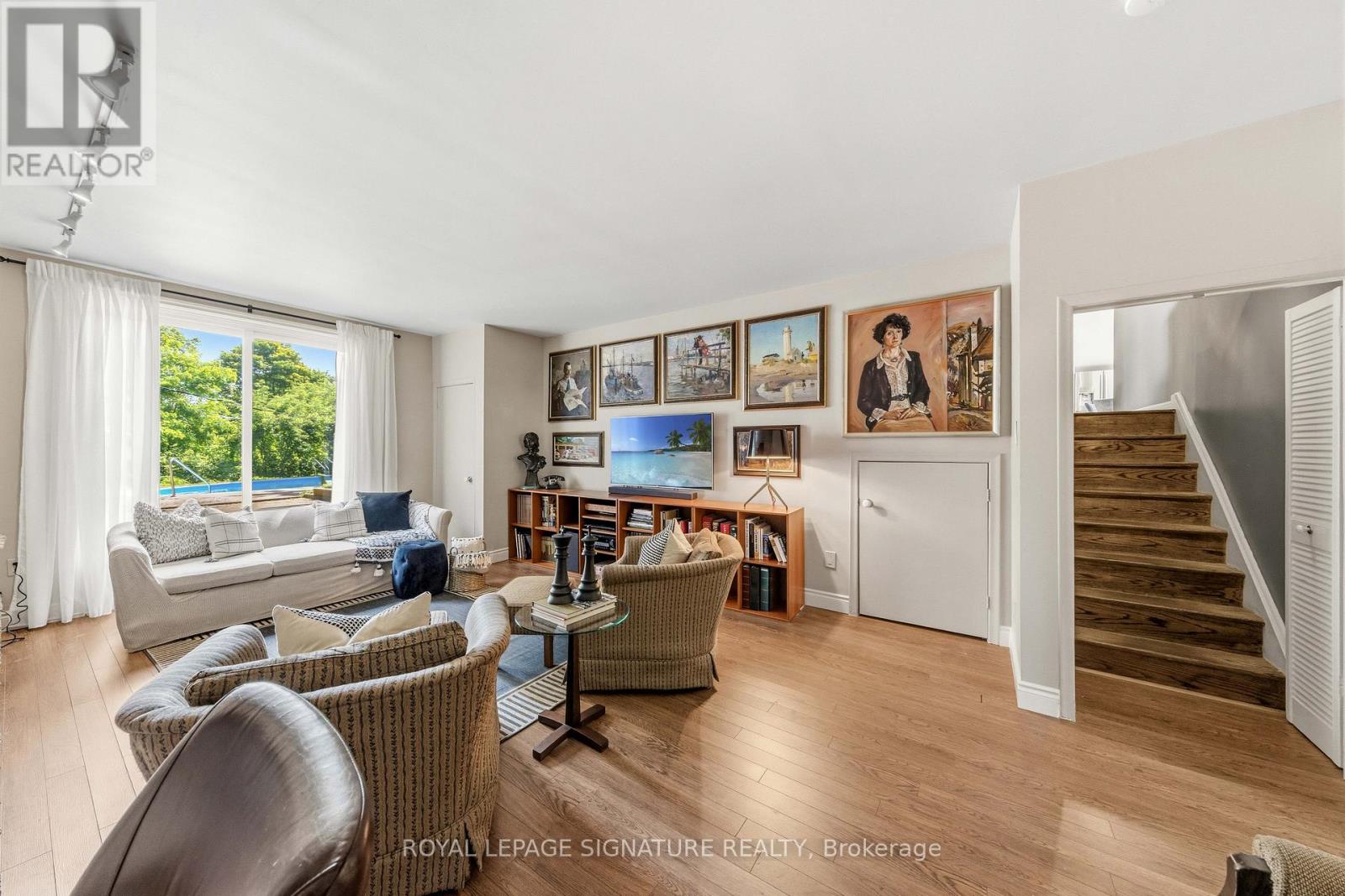 29 FARMCOTE ROAD - 25
