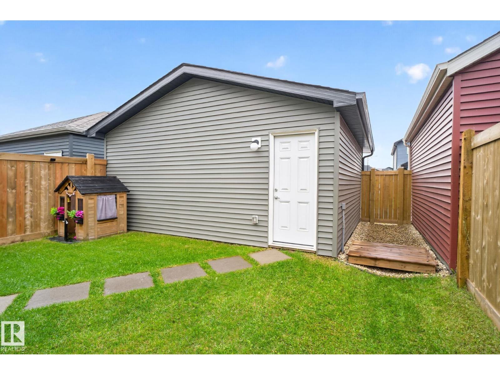 1544 PLUM CIRCLE CI SW - 42