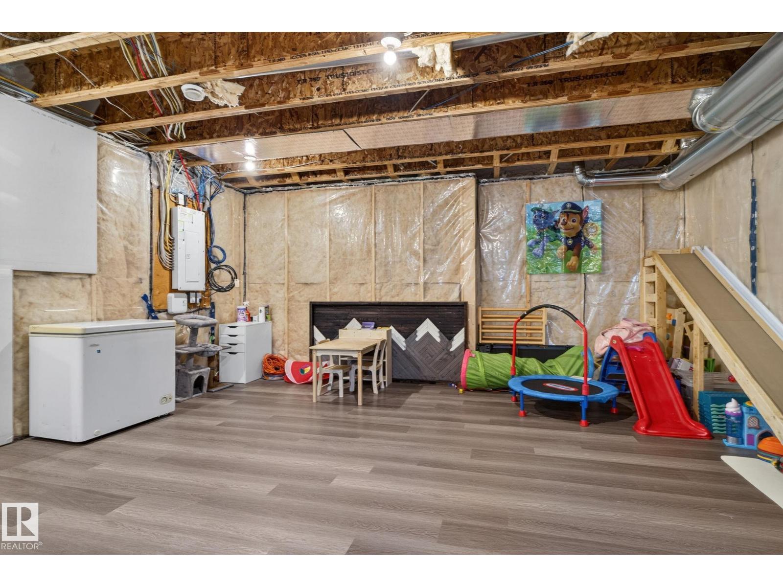 1544 PLUM CIRCLE CI SW - 36