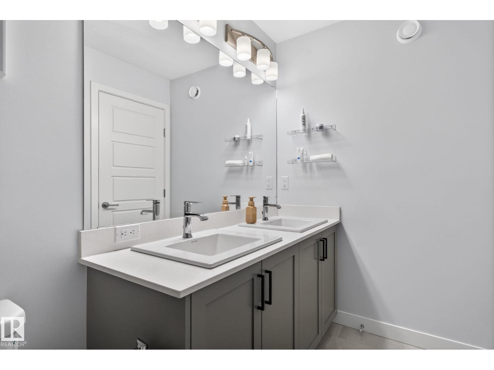 1544 PLUM CIRCLE CI SW - 26
