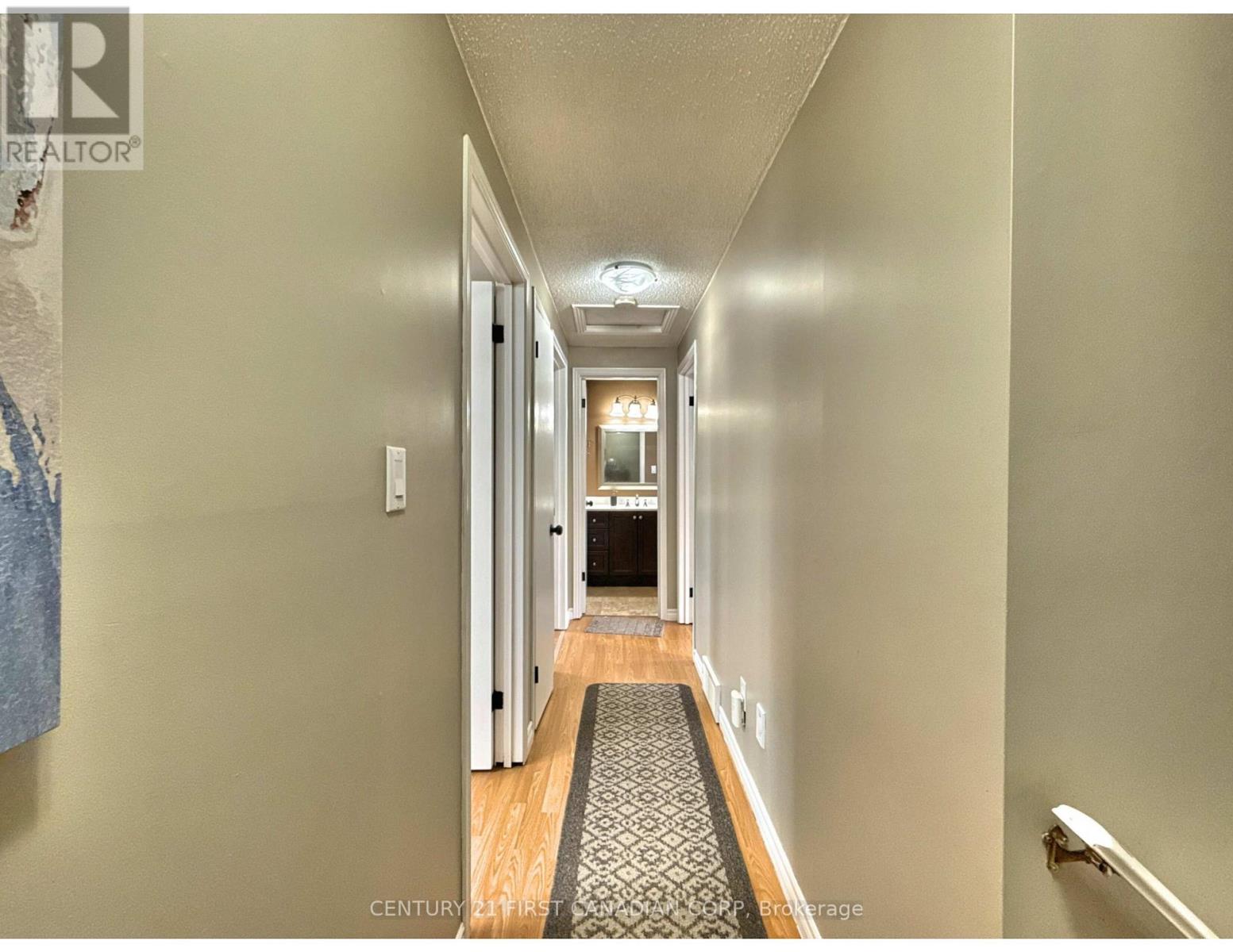 159 WALMER GARDENS - 16