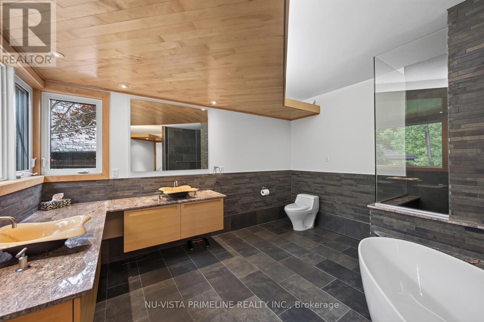 12 ASHLEY LANE - Image 35