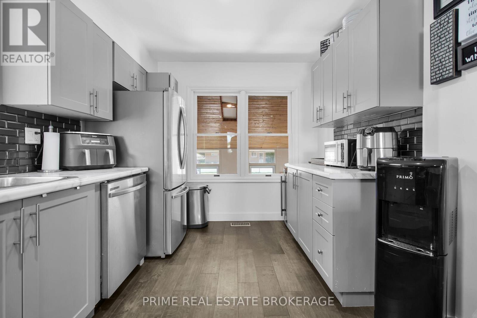 199 VANCOUVER STREET - 13