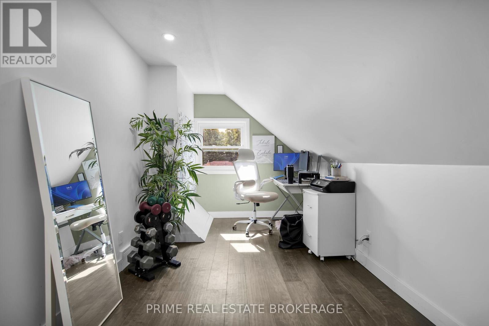 199 VANCOUVER STREET - 28