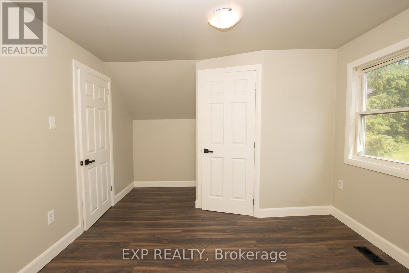 190 MUNROE STREET - 23
