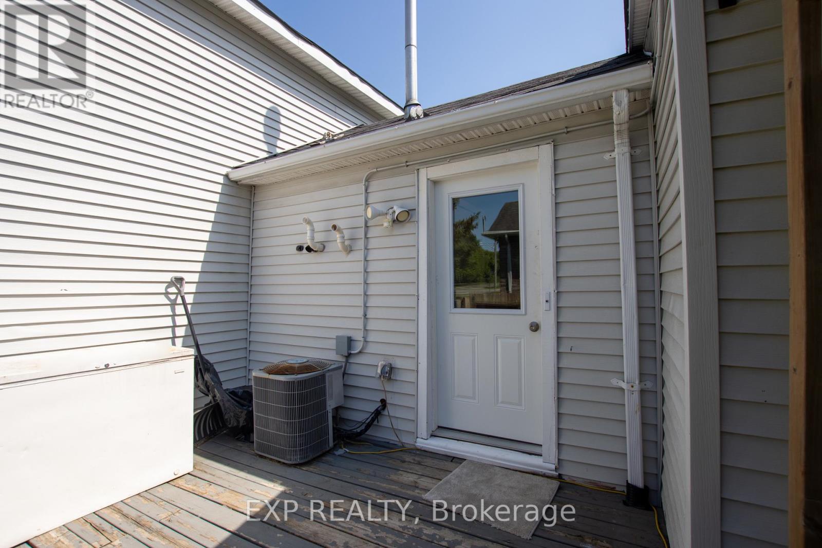 190 MUNROE STREET - 26