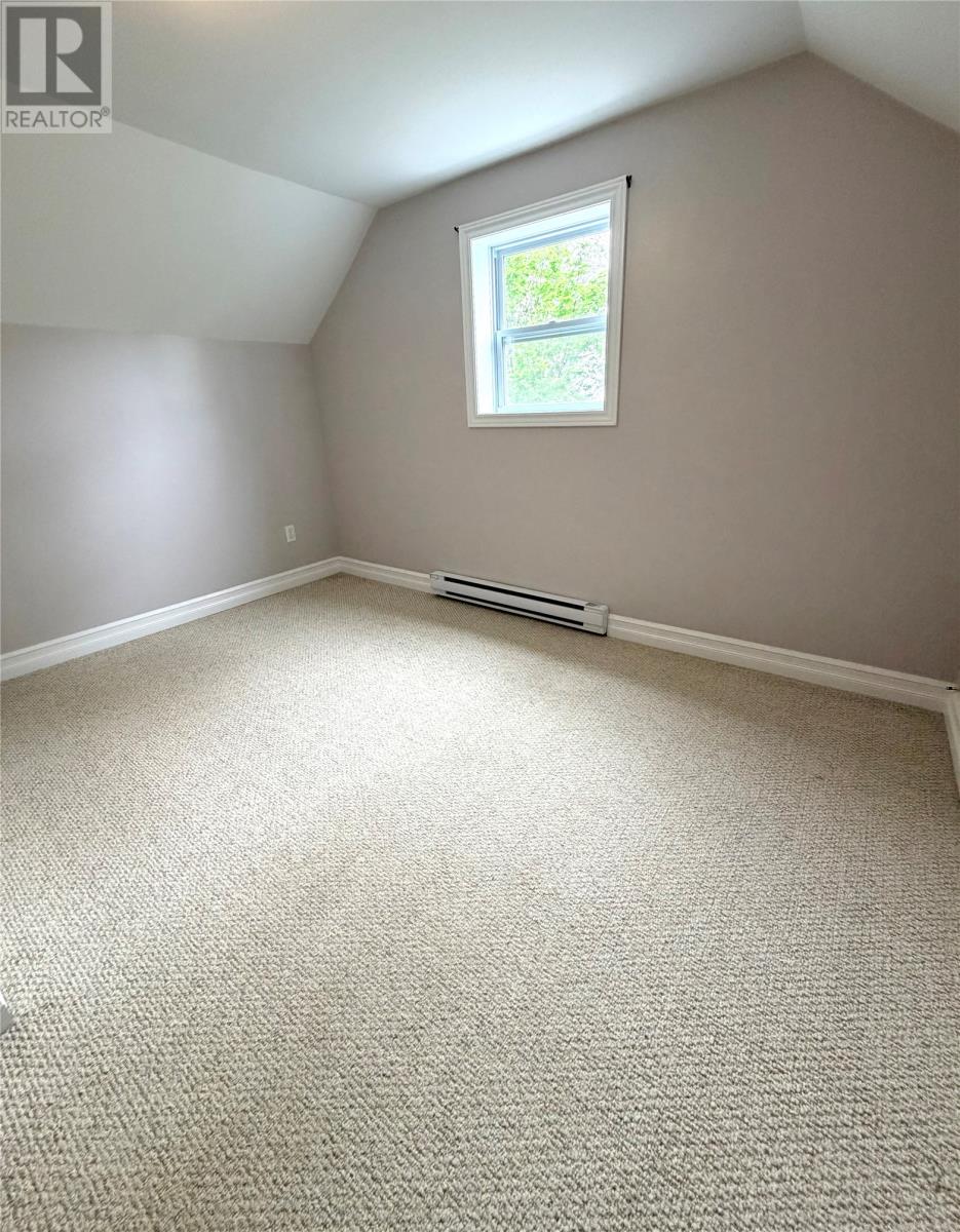 47 Crescent Heights - 18