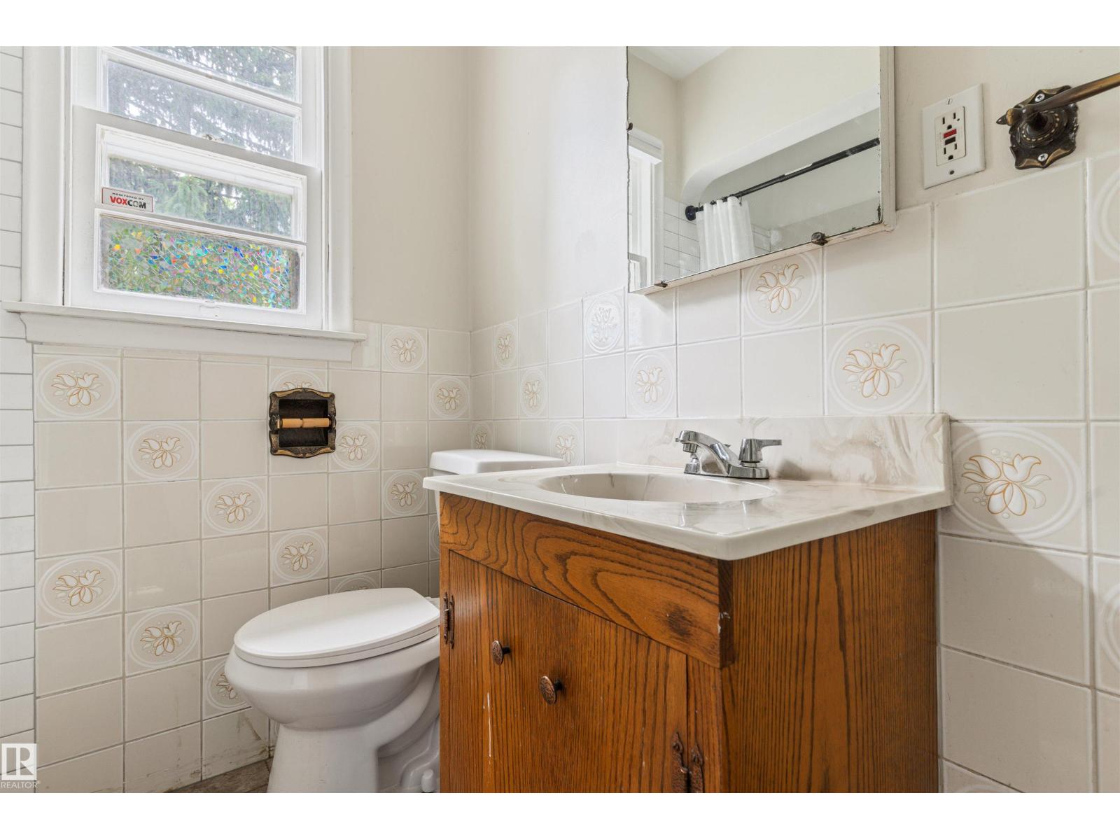 10215 138 ST NW - 24