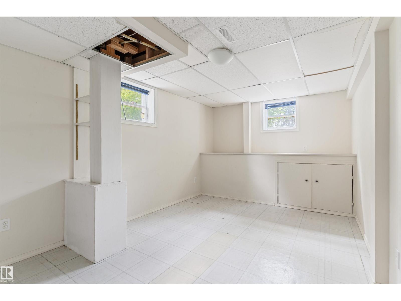 10215 138 ST NW - 26
