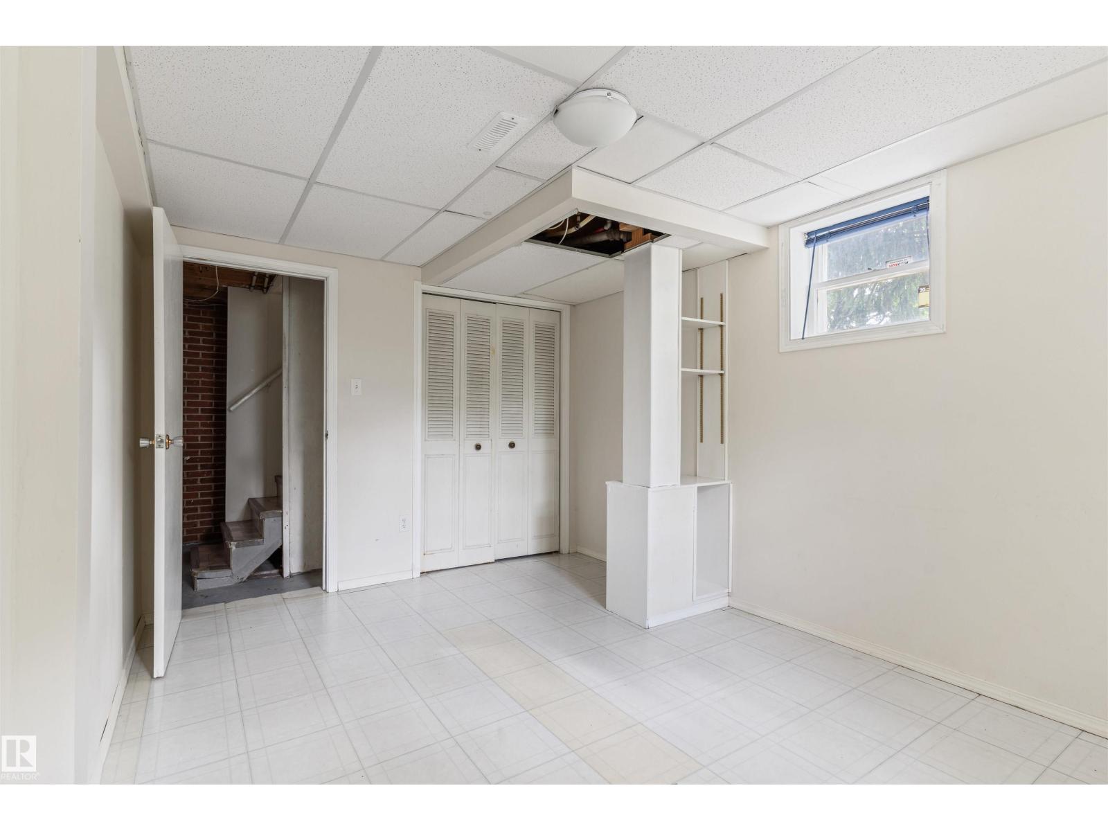 10215 138 ST NW - 27