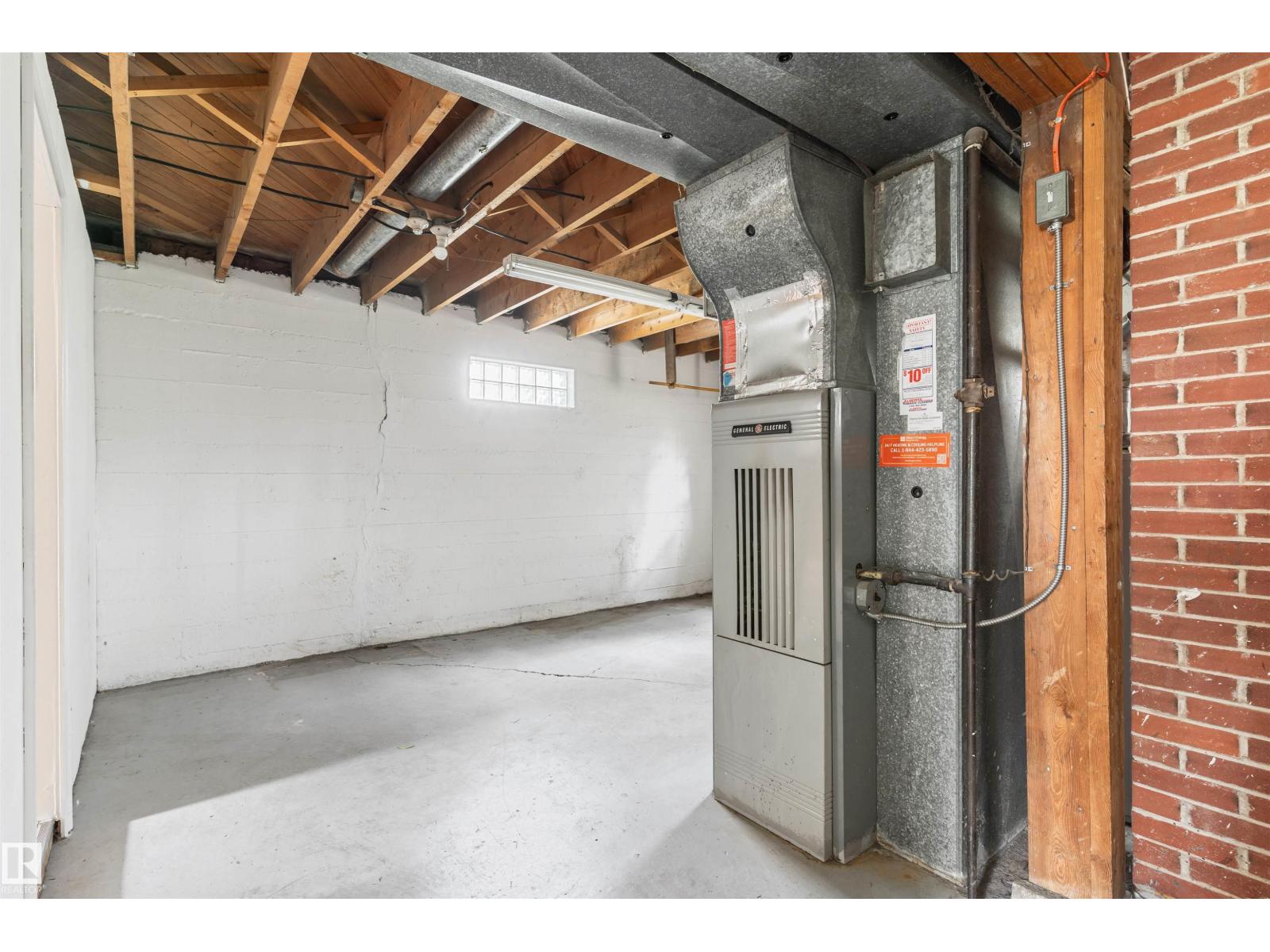 10215 138 ST NW - 30