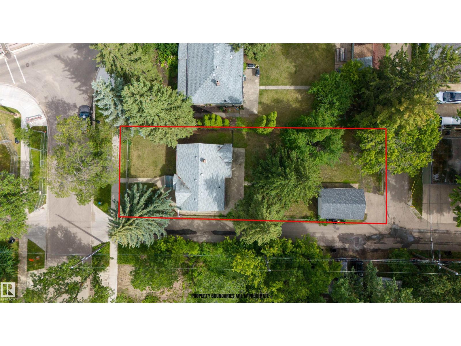 10215 138 ST NW - 43