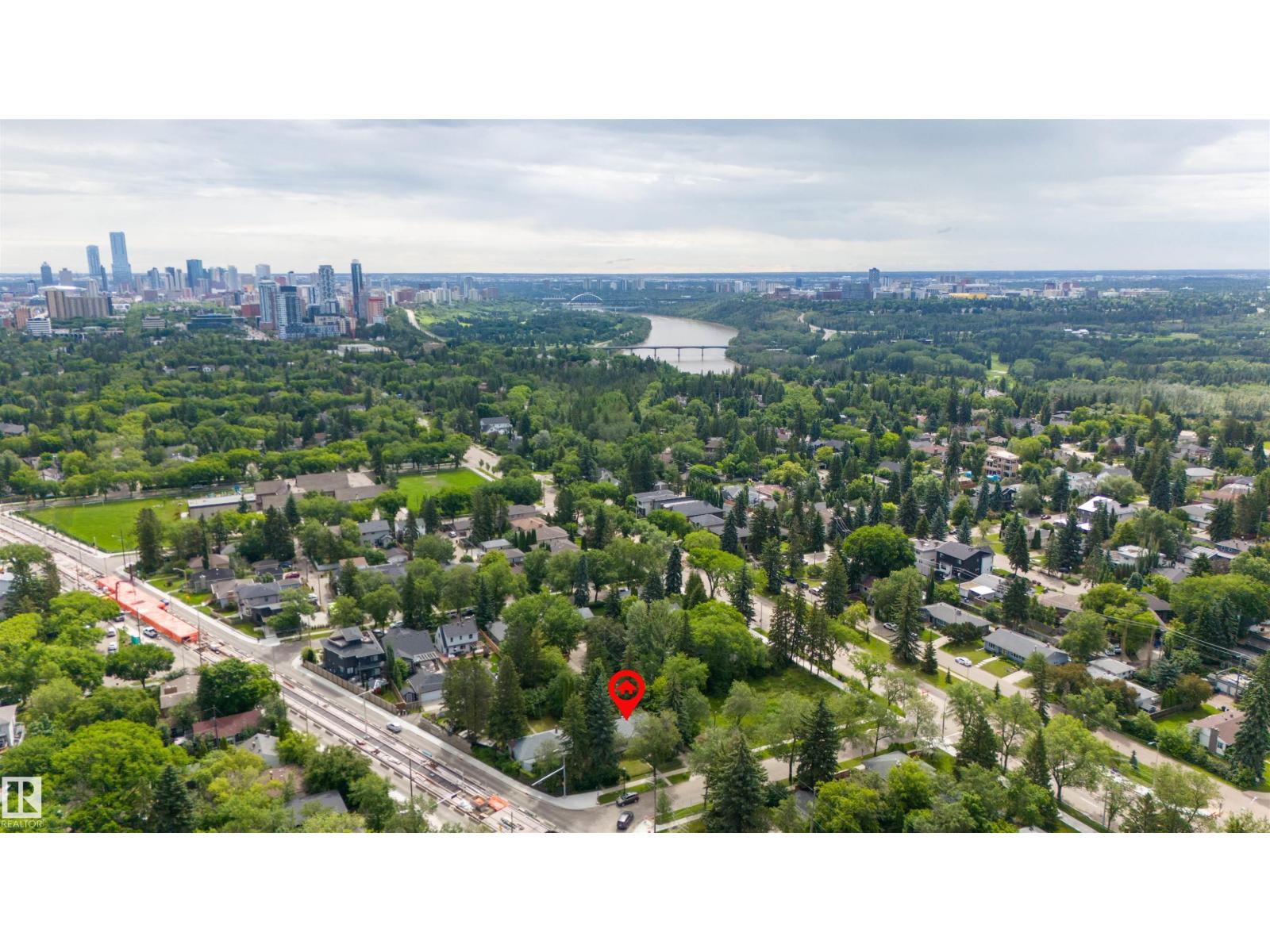 10215 138 ST NW - 45