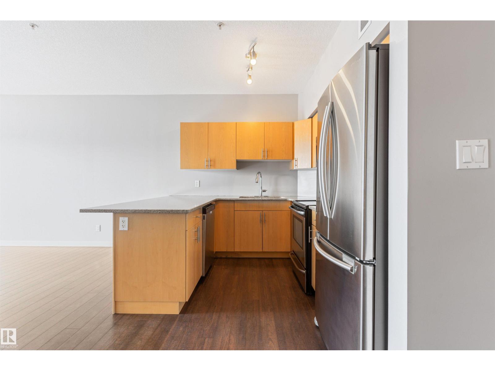 #510 11425 105 AV NW - 11