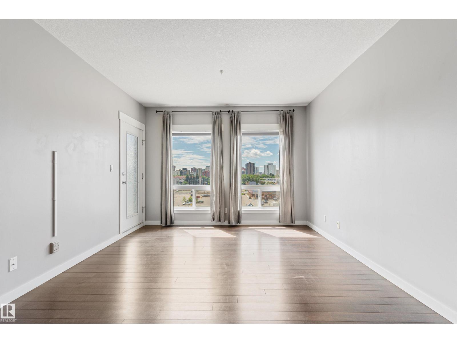#510 11425 105 AV NW - 16