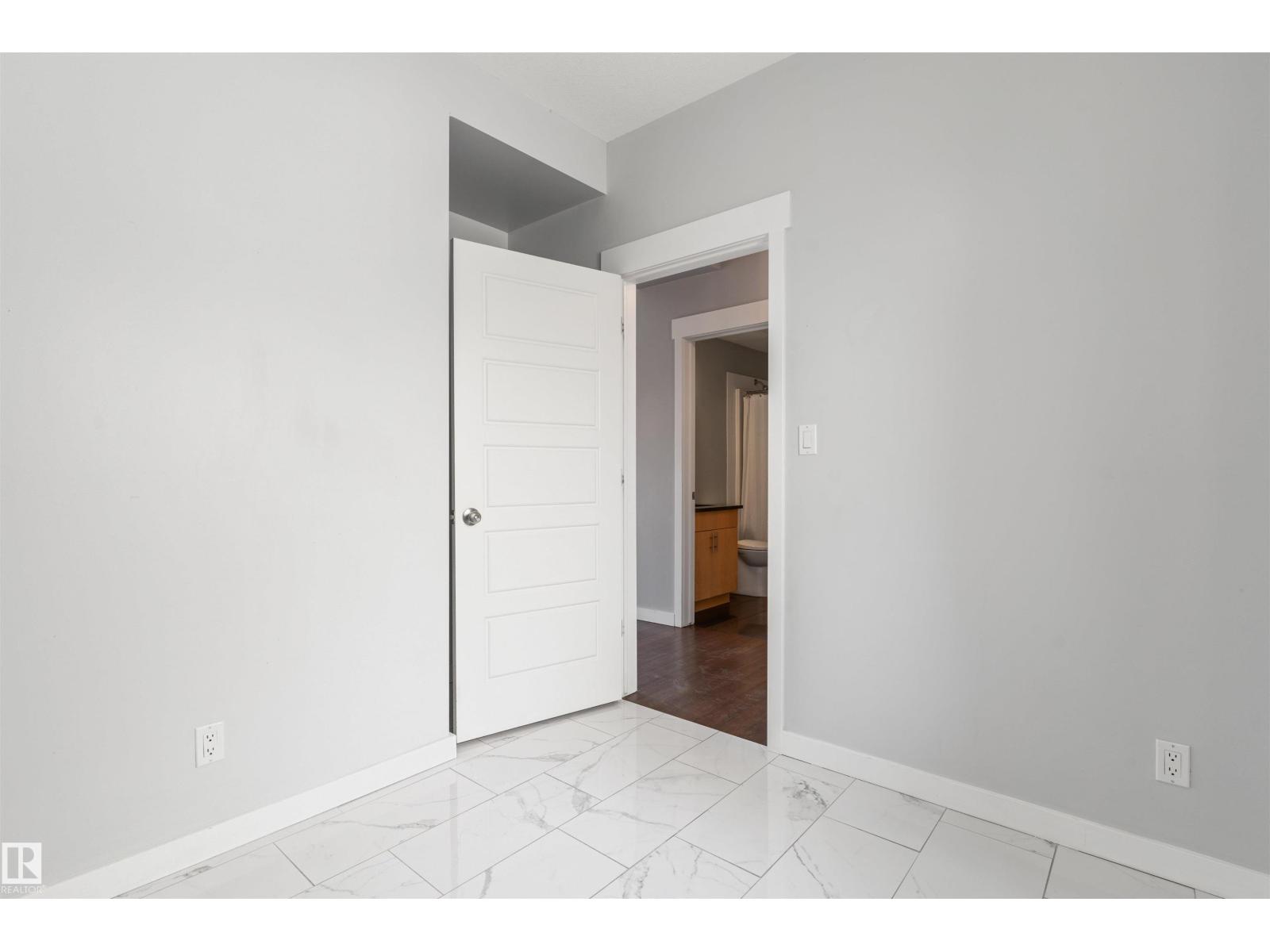 #510 11425 105 AV NW - 30