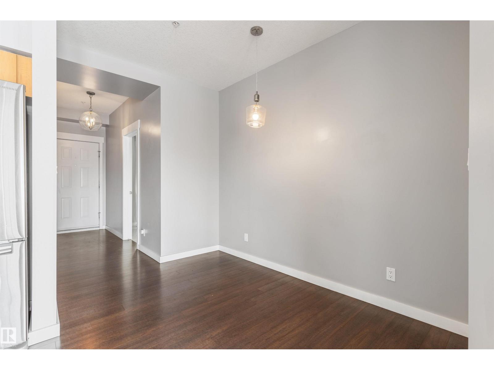 #510 11425 105 AV NW - 8