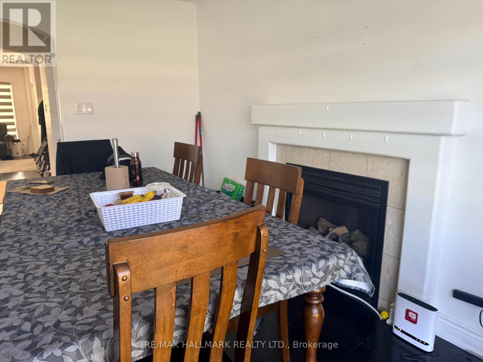 46 HYACINTH CRESCENT - 13