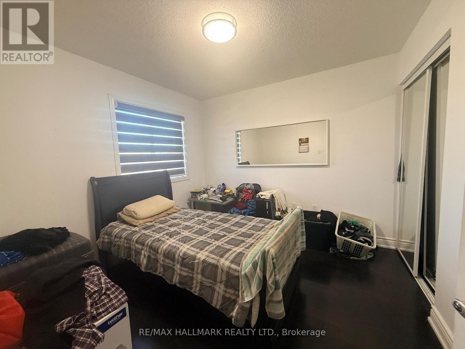 46 HYACINTH CRESCENT - 27