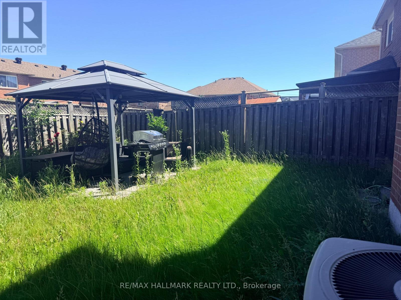 46 HYACINTH CRESCENT - 28