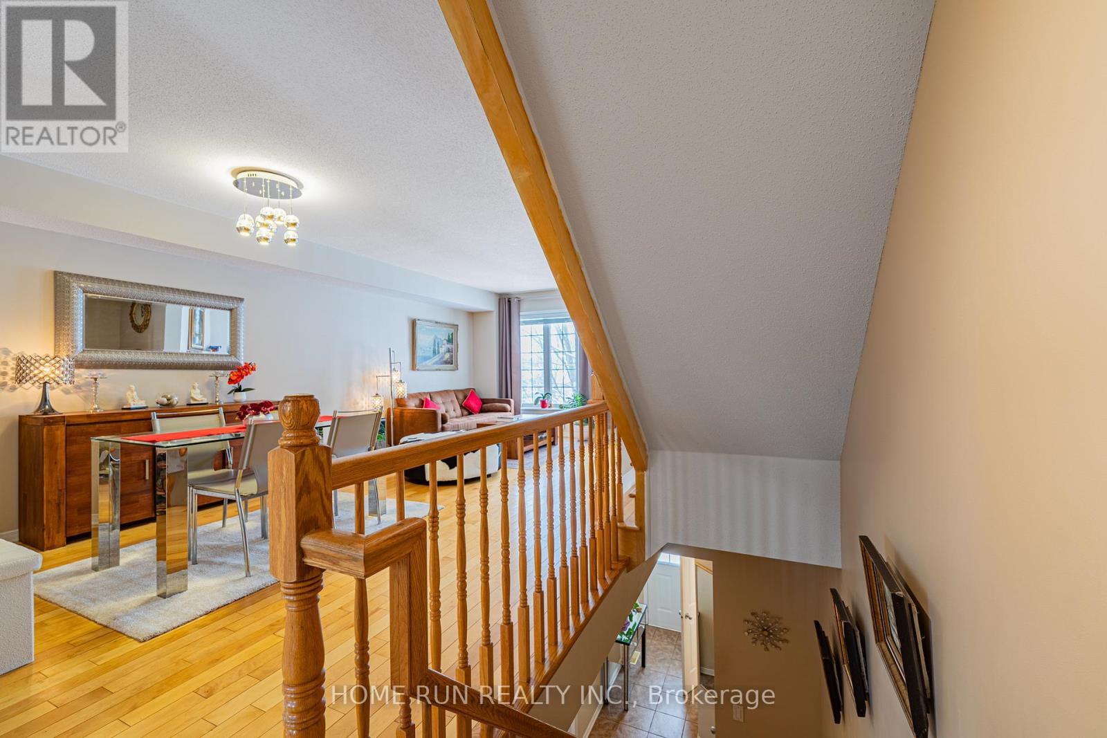 #207 90 EDENVALE DRIVE - 11