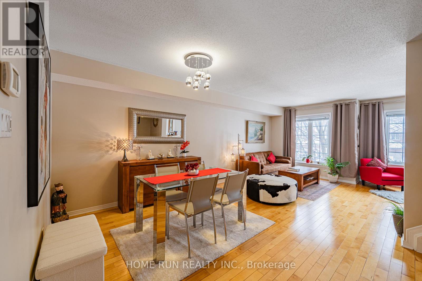 #207 90 EDENVALE DRIVE - 25