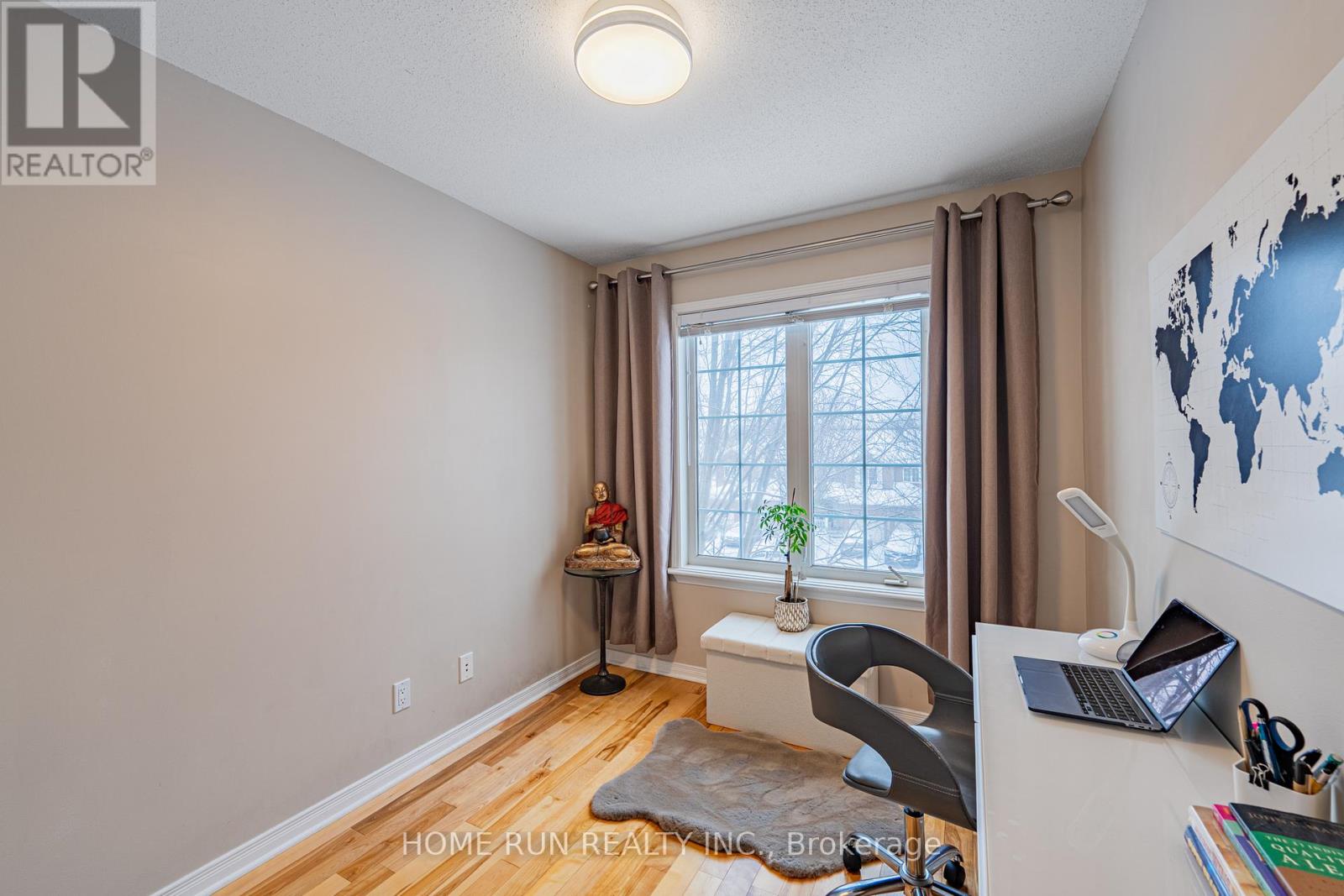 #207 90 EDENVALE DRIVE - 37