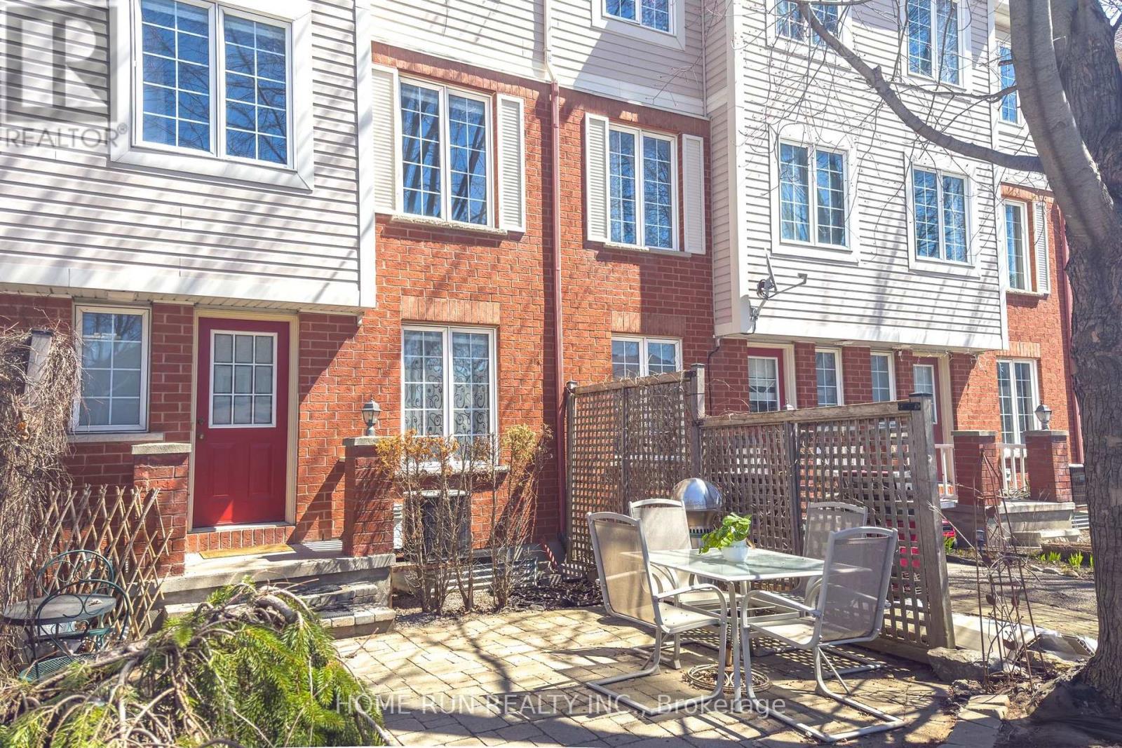 #207 90 EDENVALE DRIVE - 40